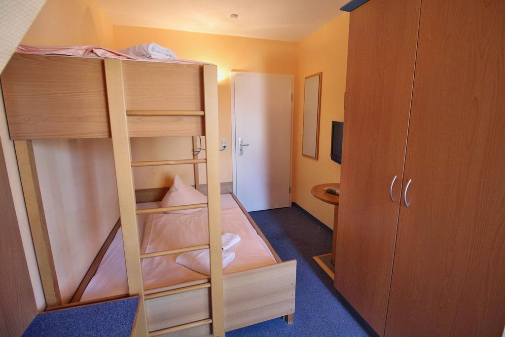 Mola Guest house